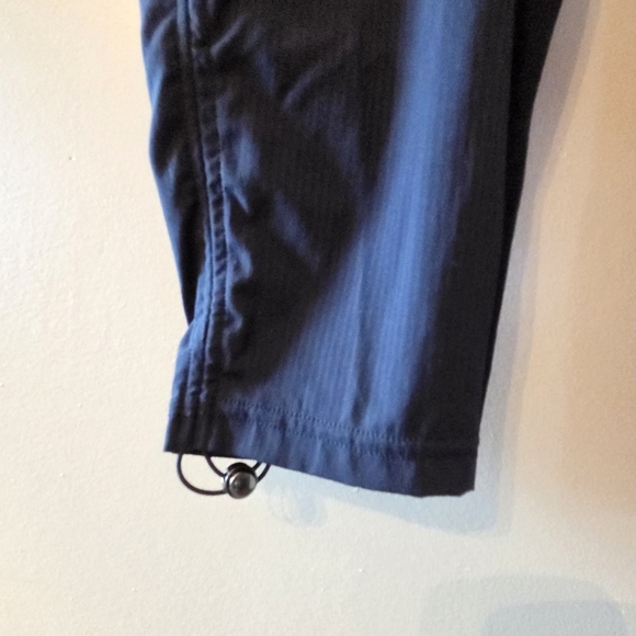 Lululemon Dance Studio Crop 25" In True Navy Women's Size 6. - Picture 12 of 15
